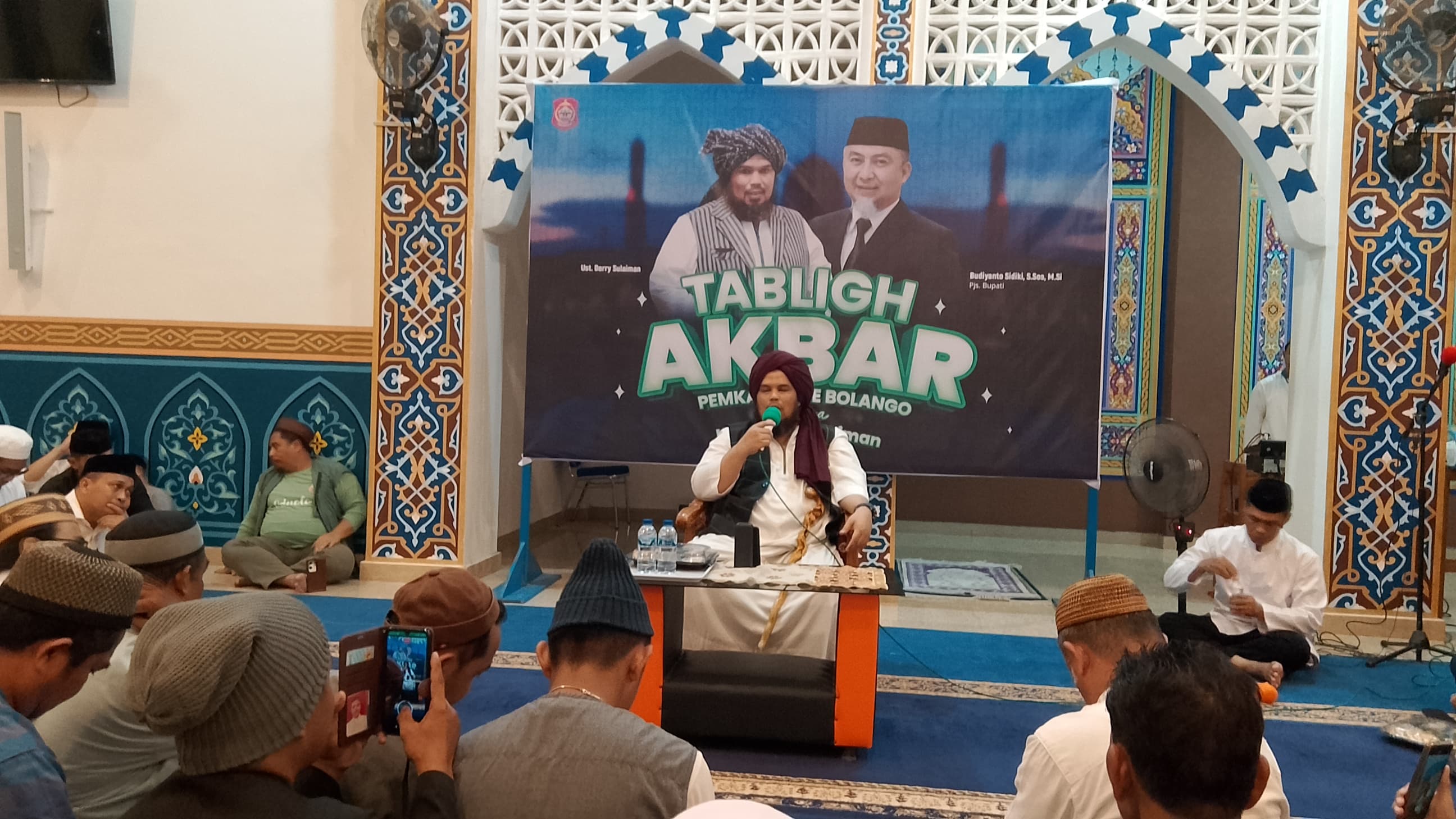 2211 TablighAkbar1