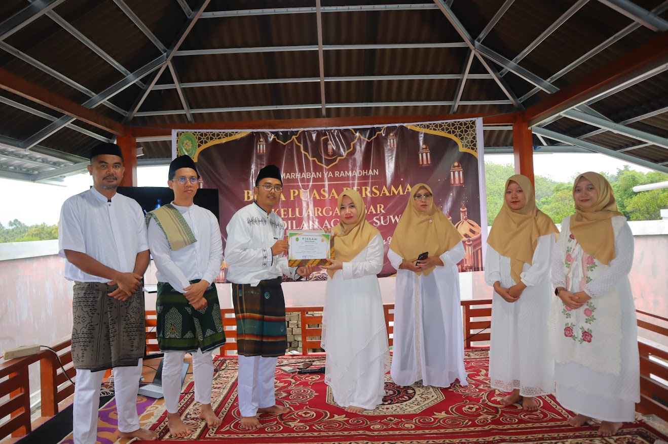 0503 PenghargaanPegawai1 11zon