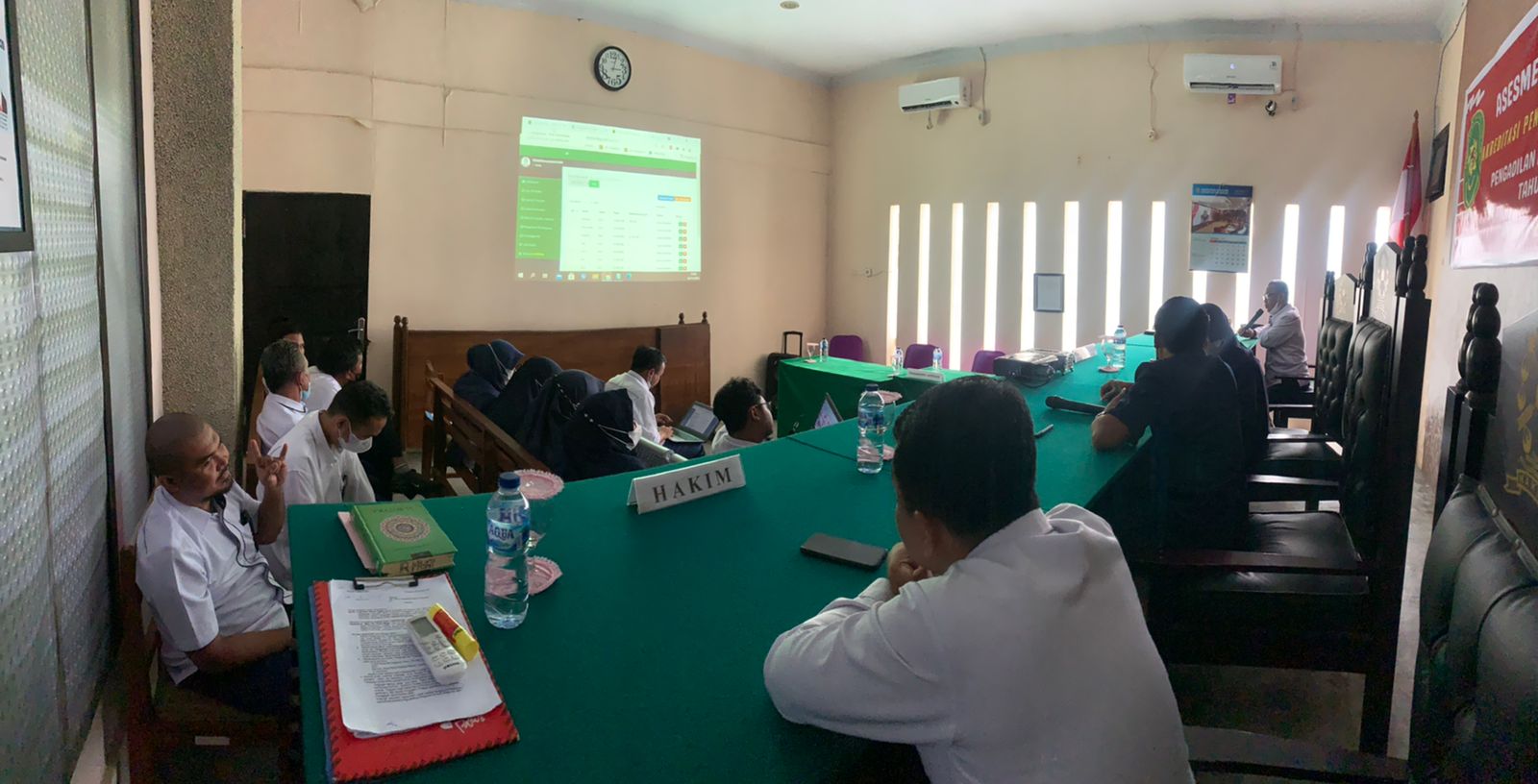 rapat 1
