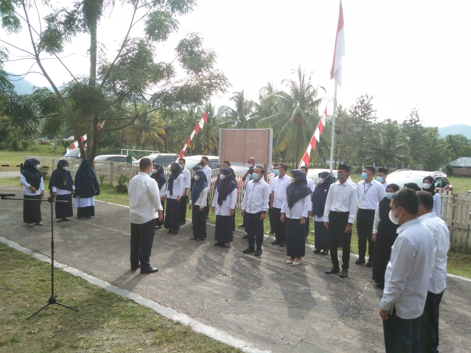 senin 20